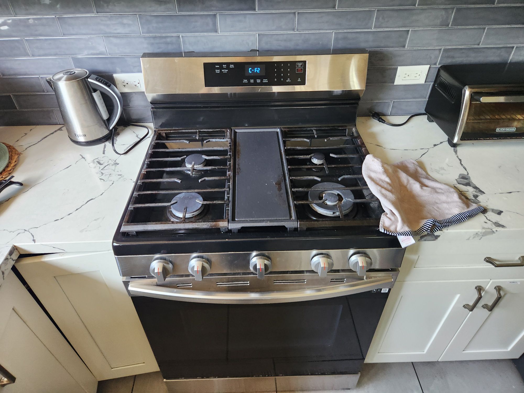 Touch Buttons on the Cooktop Not Responding: What’s Wrong With the ...