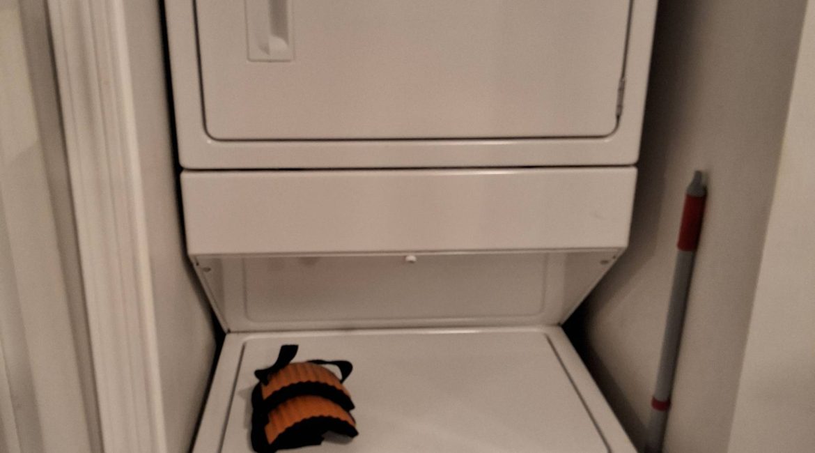 Washing Machine Makes a Burning Smell During Operation — What It Means and How to Respond 1 NCR