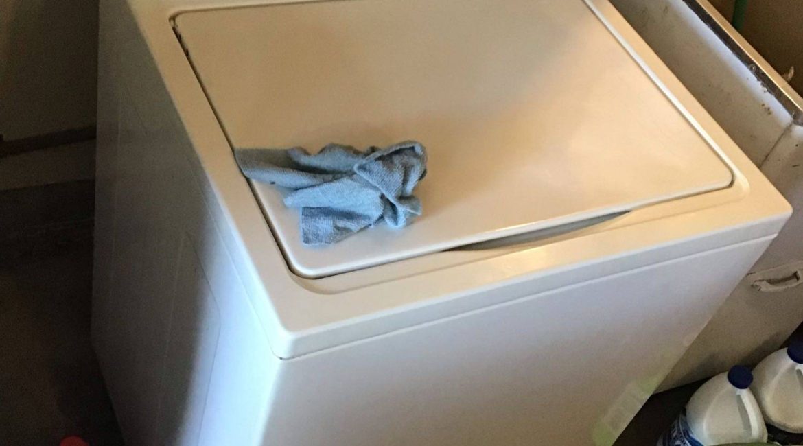 LG Washing Machine Leaks During the Drain Cycle — Possible Drain Pump or Hose Connection Problems 1 NCR 28 10